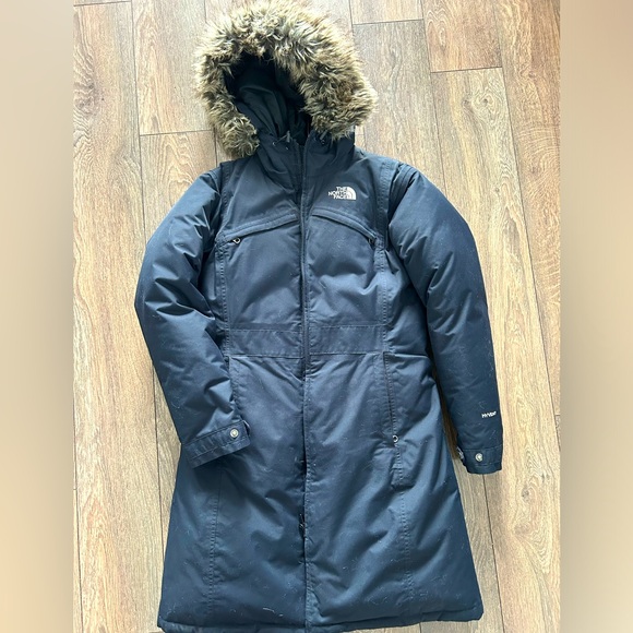 The North Face Jacket - Picture 1 of 2